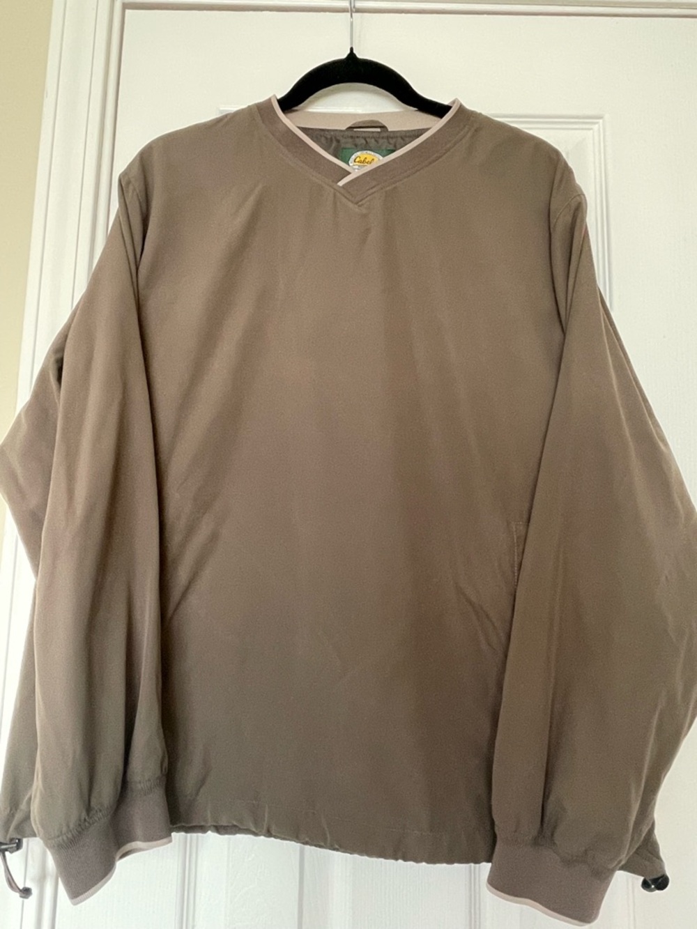 Cabela's Women’s V-Neck Pullover windbreaker waterproof in Taupe